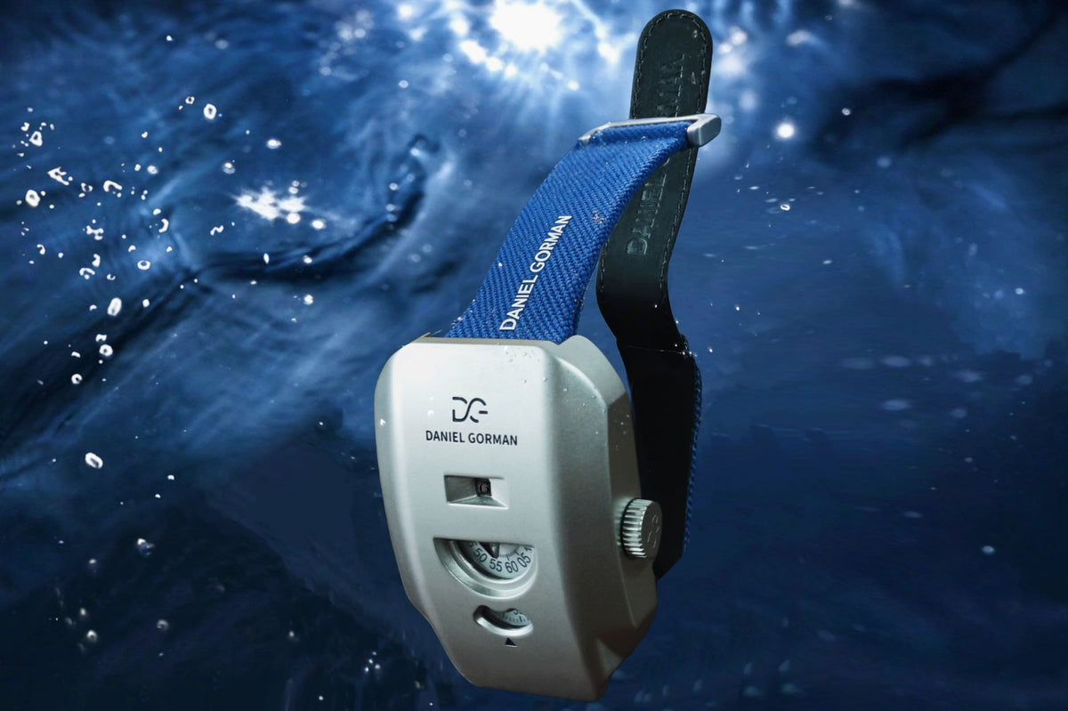 Daniel Gorman Singularity Series Walkie-Talkies watch submerged underwater in the ocean.